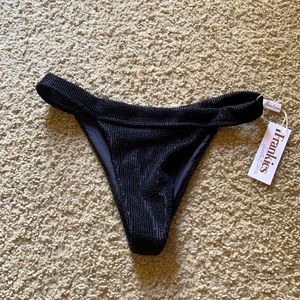 Size M Frankie’s Bikinis black cheeky bottoms